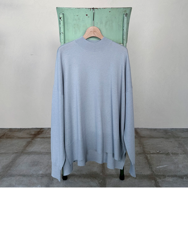 ハイネックサイドスリットニットプルオーバー