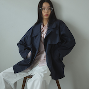 ミドルトレンチコート