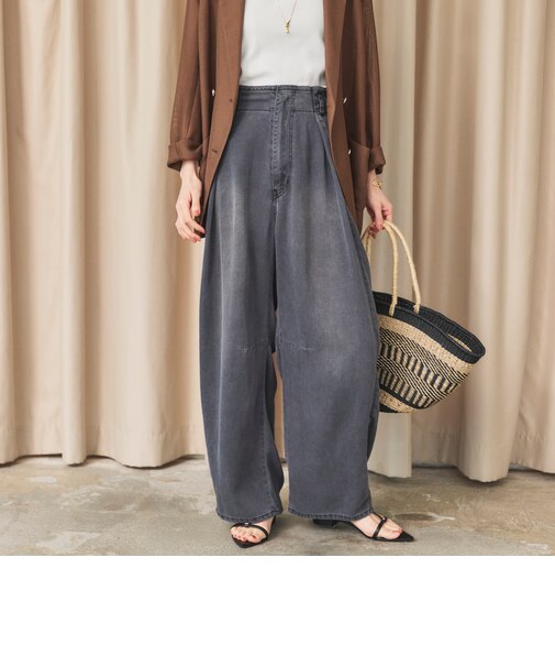 ’ソフトデニムワイドタックパンツ’／
