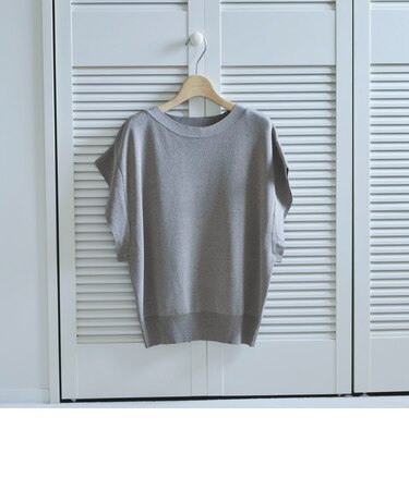 フレンチスリーブニット／