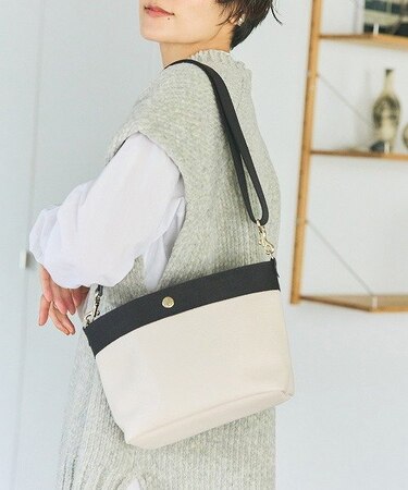 【VERY 10月号掲載】[ブレス トプカピ] Breath TOPKAPI RIPPLE リプル スリム ミニショルダー バッグ【キズ 雨 にも強い】