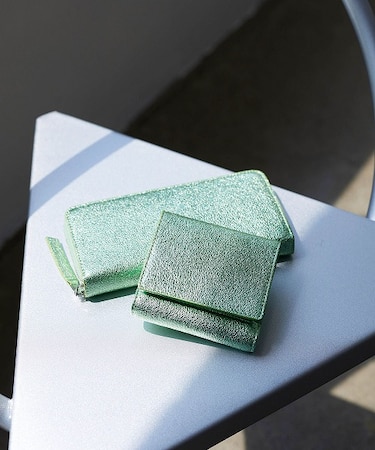 【TREASURE TOPKAPI】ウォッシュド レザー メタリック 二つ折り財布