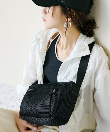 【Breath TOPKAPI】ポリメッシュ ショルダーバッグ