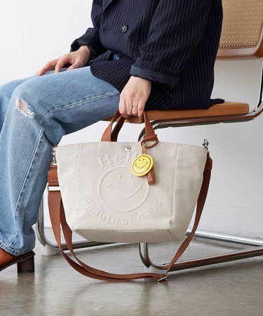 【Breath TOPKAPI】SMILE COLLECTION エンボス スマイル 2way トートバッグ /スマイルチャーム付き