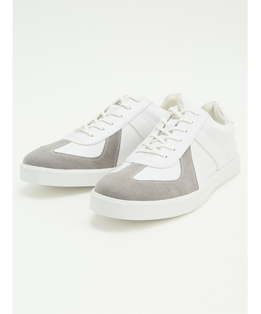 ライトウェイト スニーカー