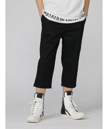 セマンティックデザイン バックシャーリング テーパードクロップドパンツ