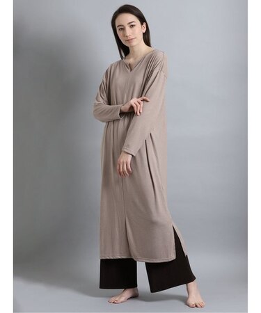 長袖ワンピース＋プリーツパンツセット