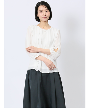ネックレス付き 8分袖プルオーバーブラウス