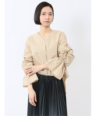 袖ギャザー Vネック プルオーバーブラウス