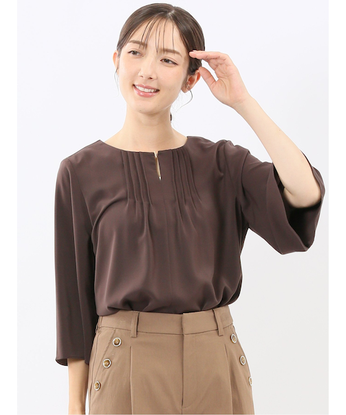 ピンタック 7分袖プルオーバーブラウス