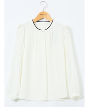 袖プリーツ プルオーバーブラウス