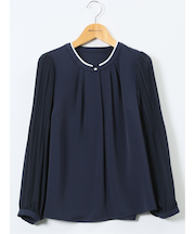 袖プリーツ プルオーバーブラウス