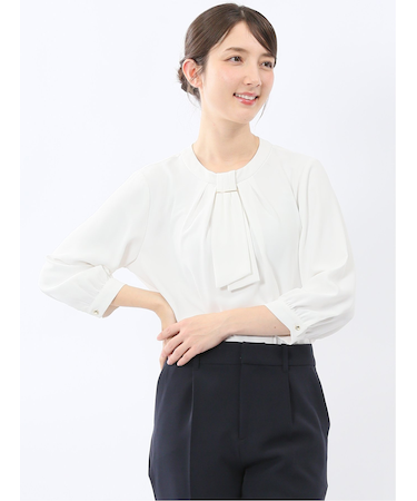 金具付きボウタイ風 7分袖プルオーバーブラウス