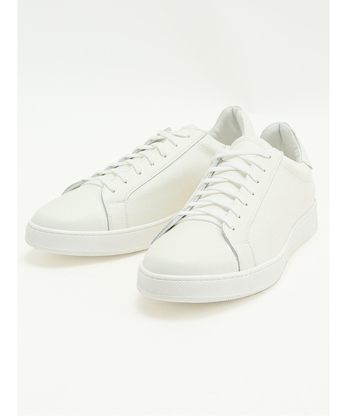 ホワイトシューモールド  専用です.。◦♡‬ しまむら - MK KLEIN+ しまむら ホワイト🤍スニーカー サイズLの