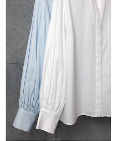volume sleeve blouse
