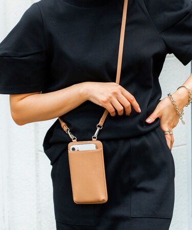 Rename スマホショルダー