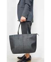 合皮 両あおり シンプル センター 刺繍 デザイン トートバッグ