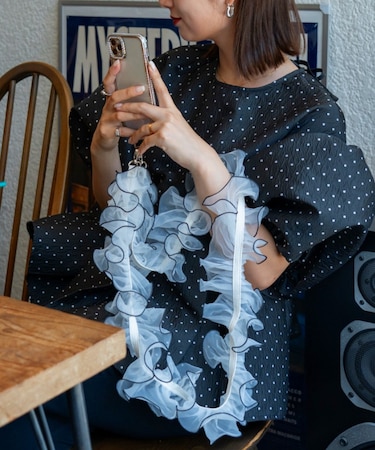 Rename チュールフリル シアー ファー スマホショルダー マルチストラップ