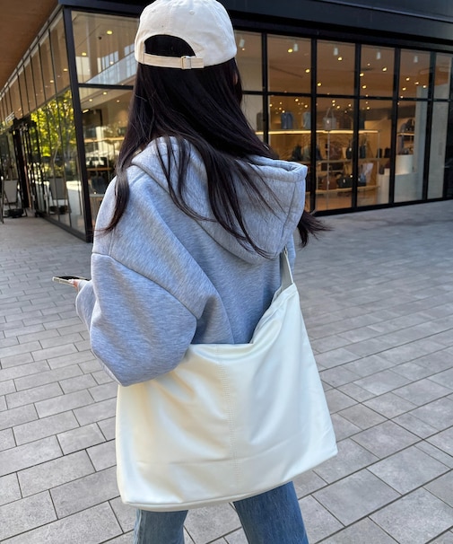 DEVICE ルーズ マンメイドレザー ショルダーバッグ