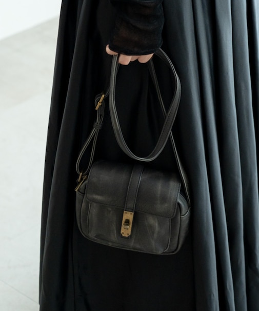 DEVICE ヴィンテージデザイン ヴァティカルベルト ショルダーバッグ