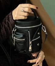 DEVICE ライダース バニティ ショルダーバッグ