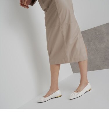 クリスクロス ルーシュドバレリーナフラット / Criss Cross Ruched Ballerina Flats