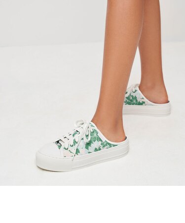 スリッポン スニーカー / Slip-On Sneakers