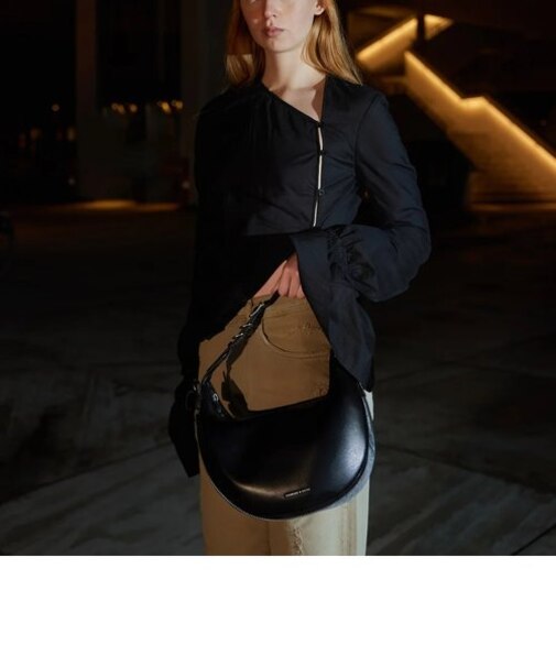 Saskia サスキア クレセントホーボーバッグ 