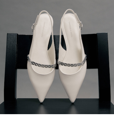 チェーンストラップ ポインテッドトゥスリングバックフラット