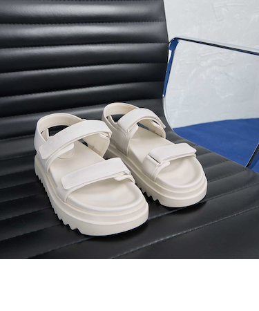 ダブルストラップ フラットフォームサンダル