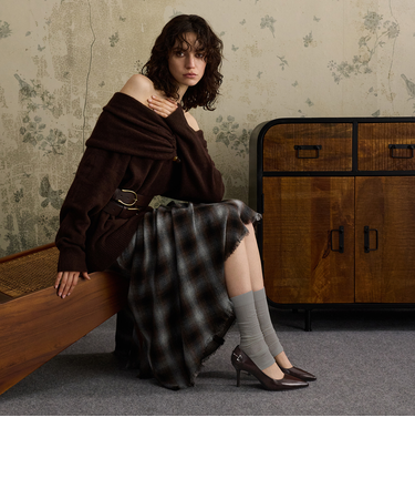 Erinna エリンナ メタリックアクセントポインテッドトゥパンプス