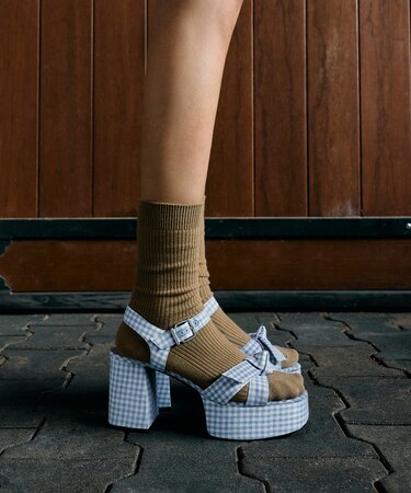 Anika アニカ ノットボウプラットフォームサンダル