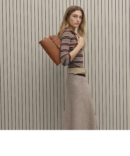 Aubrielle オブリエル ベルトショルダーバッグ