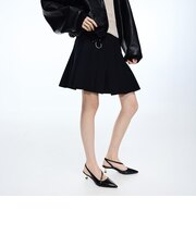 アシメトリック ドルセイ スリングバックパンプス