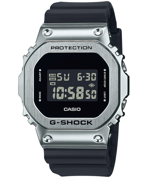 G-SHOCK メタルカバード 5600 GM-5600U-1JF メンズ 腕時計 電池式 デジタル スクエア シルバー 反転液晶 国内正規品 カシオ