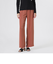 サテンストレートパンツ