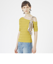 スカーフコンビカットアウトニット