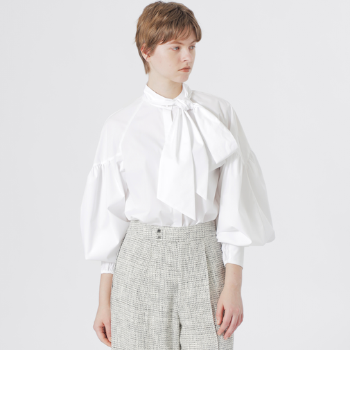 ボリュームスリーブスカーフブラウス