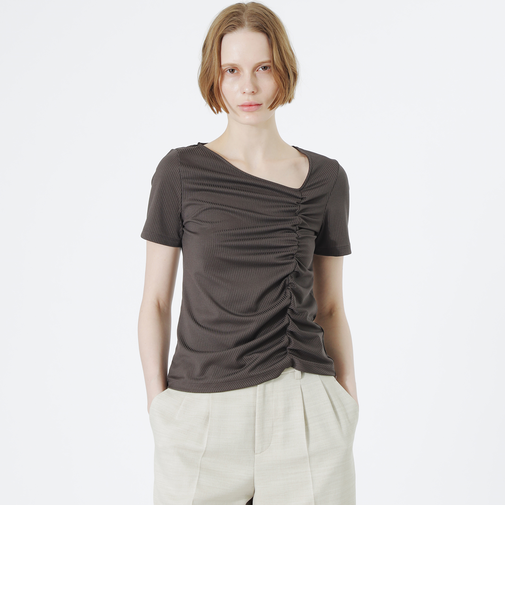 アシンメトリーネックトップス