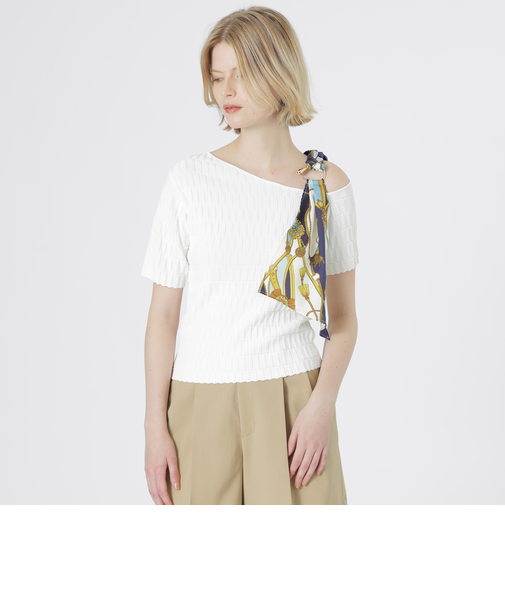 スカーフコンビカットアウトニット