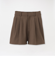 タックショートパンツ