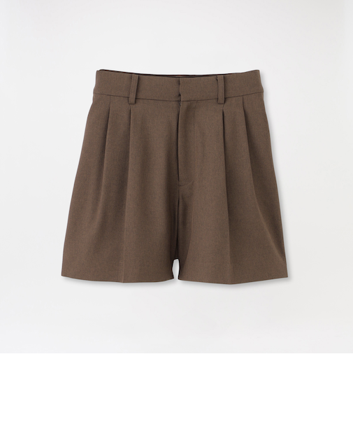 タックショートパンツ
