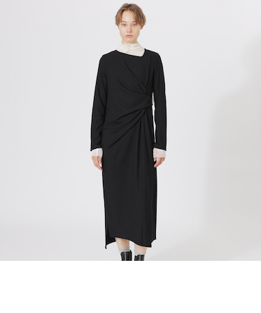 カットソーニュアンスワンピース