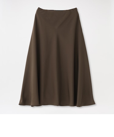 サテンフレアスカート