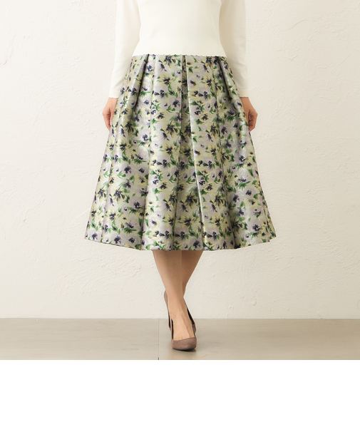 アンティークフラワー刺しゅう タックスカート