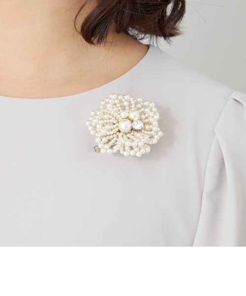 ホワイトフラワーブローチ フラワーブローチ｜トゥービーシックの通販｜&mall（アンドモール