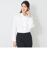 フロントフラワー刺しゅう ブラウス