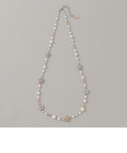 フラワービジューネックレス