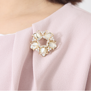 フラワーサークル ブローチ