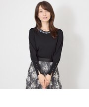 ネック刺しゅう パールリブスリーブニット